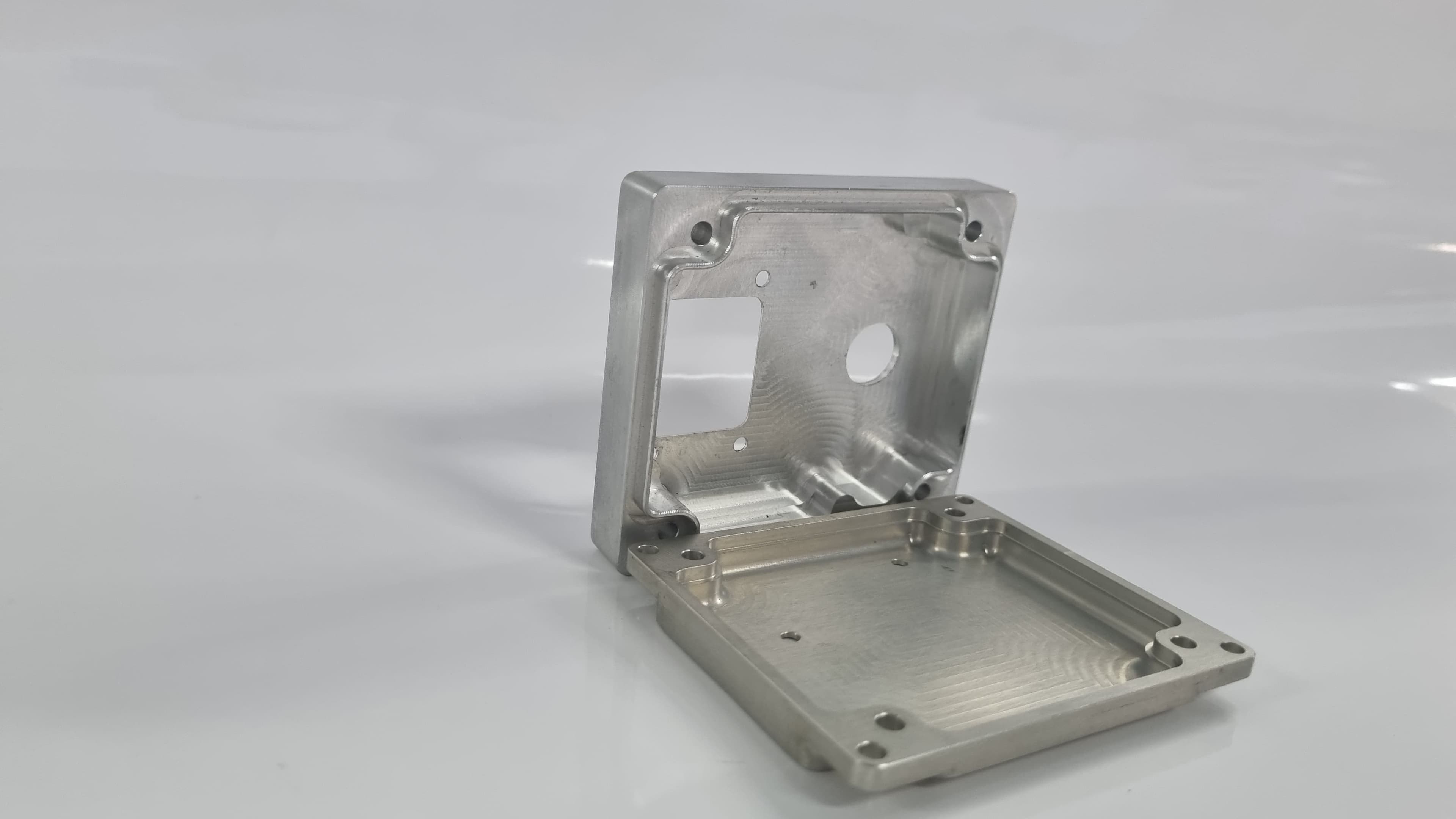 Aluminium component 9