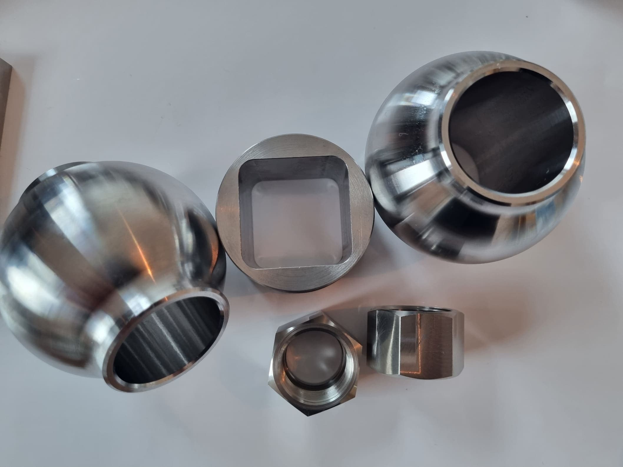 Steel component 12